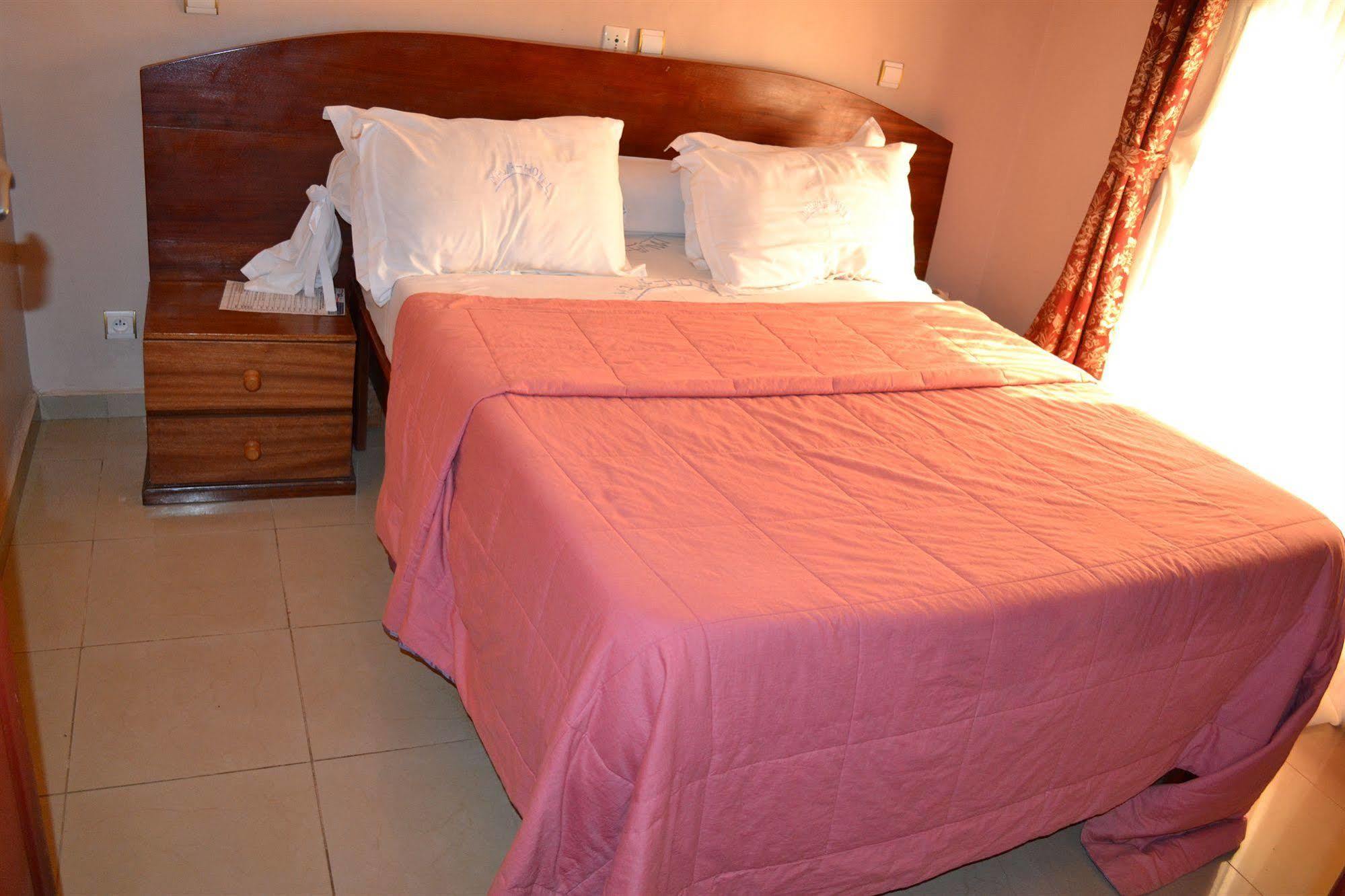 Mawa Hotel Bamenda Luaran gambar